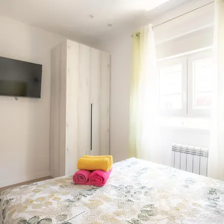 Appartement Nuevo, Maquina Arcade, Patinetes Y Parking Oviede
