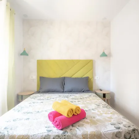 Nuevo, Maquina Arcade, Patinetes Y Parking Apartment
