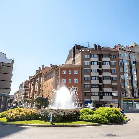 Nuevo, Maquina Arcade, Patinetes Y Parking Apartment